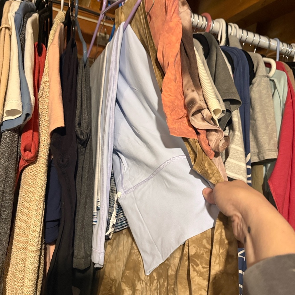 Closet Clean Out - Picture 6 of 15